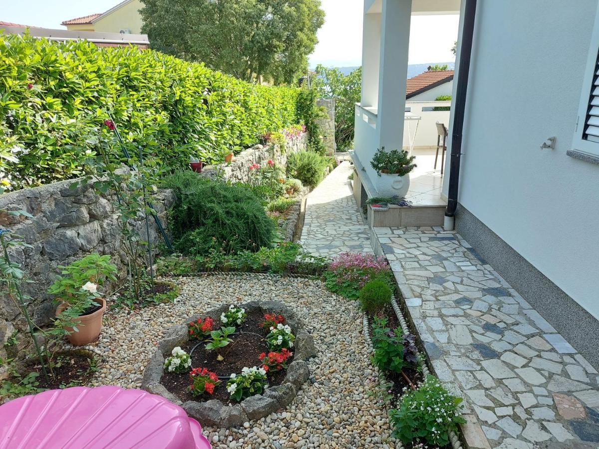 Vila Kraljica Малинска Экстерьер фото